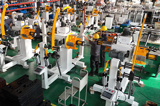 油壓重型材料架裝配